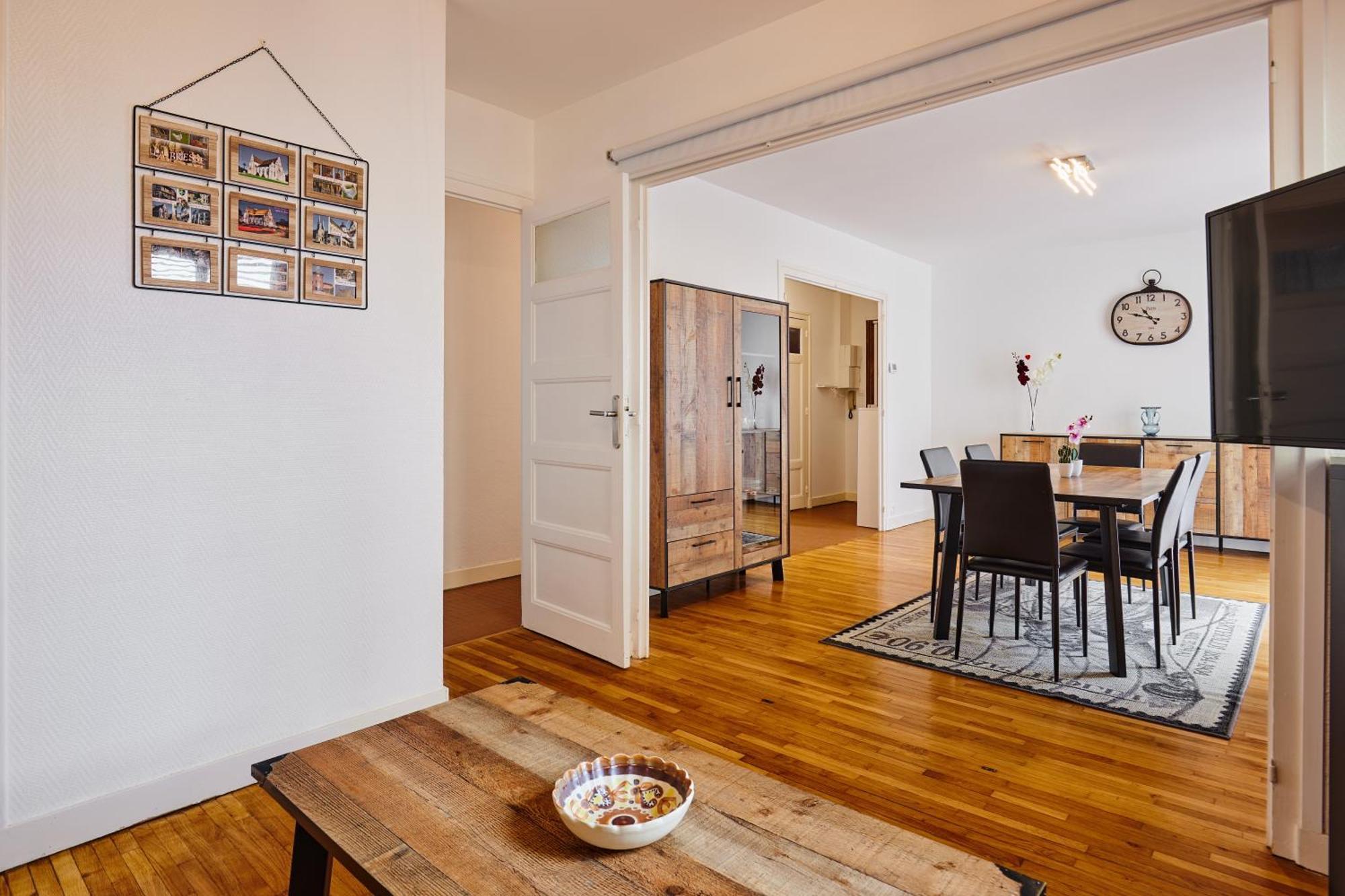 Les Hirondelles - 2 Chambres, 3 Lits, Climatisation Et Balcon Bourg-en-Bresse Extérieur photo